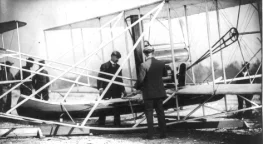 Primer vol amb avió