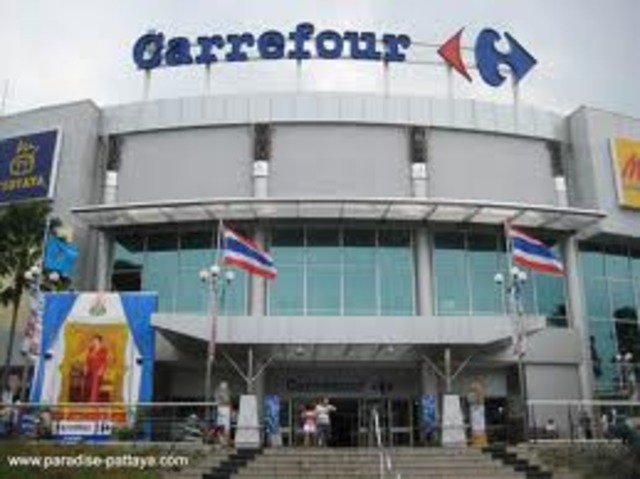 mi primera visita al carrefour, fundado por mi