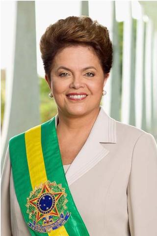 Brasil nomeia primeira presidente mulher