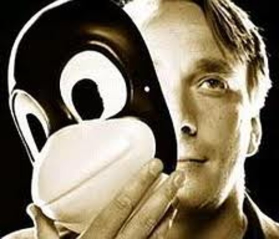 Linus Benedict Torvalds creador de linux
