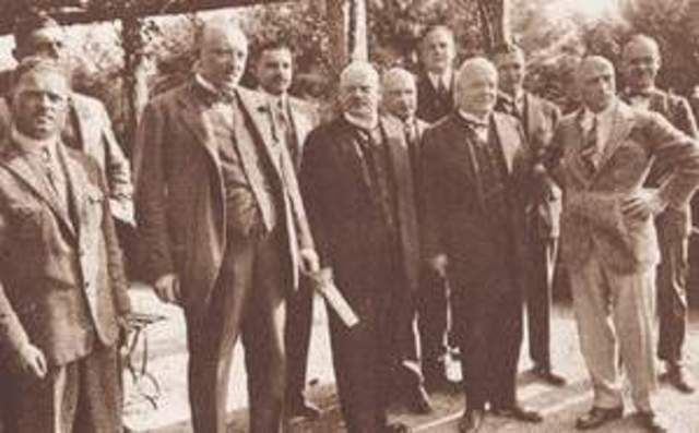 Los Acuerdos de Locarno.