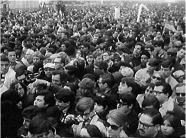 More than 250,000 Anti-War protesters