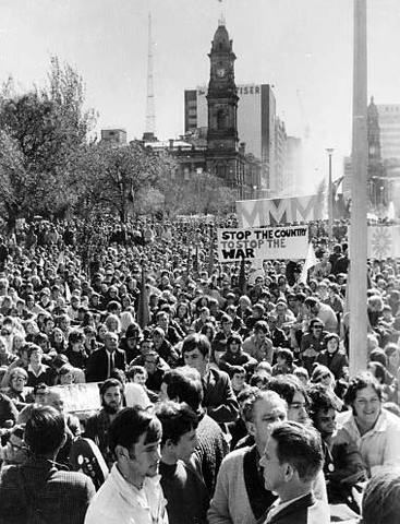 65 Arrested In Anti War Demonstration