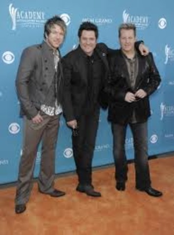 I Went to Anothother Concert with Rascal Flatts Kelli Pickler,  and Chris Young