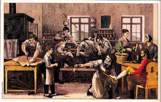 •	Século XV – Capitalismo Comercial