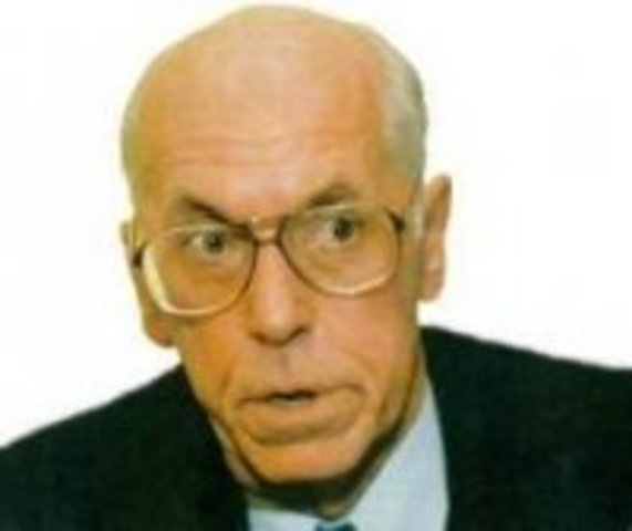 Lennart Meri becomes the first president of newly independent Estonia.