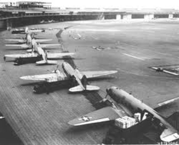 Berlin Blockade/Berlin Airlift