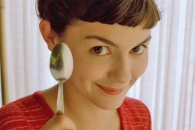 Место 2 – «Амелии с Монмартра» (Le Fabuleux Destin d’Amelie Poulain,2001, Жан-Пьер Жене)