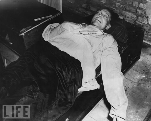 Hermann Göring commits suicide two hours before his scheduled execution.