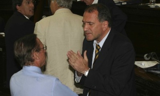 Serralta: "No estoy en contra de la ley ni a favor de ningún empresario, sólo quiero más debate"