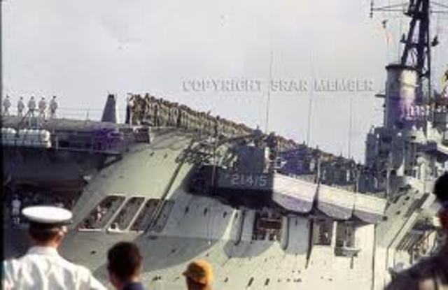 HMAS Sydney arrives off South Vietnam