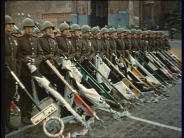 Soviéticos derrotan a los Alemanes.