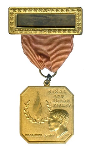 Fred Hollows recieved the human rights medal