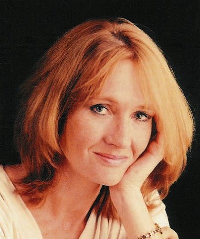 Nace escritora J.K Rowling