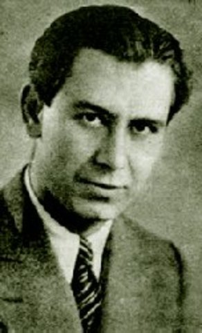 Nace Manuel Altolaguirre