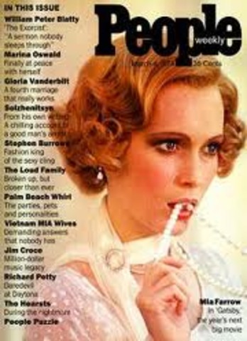 "People" magazine begins sales