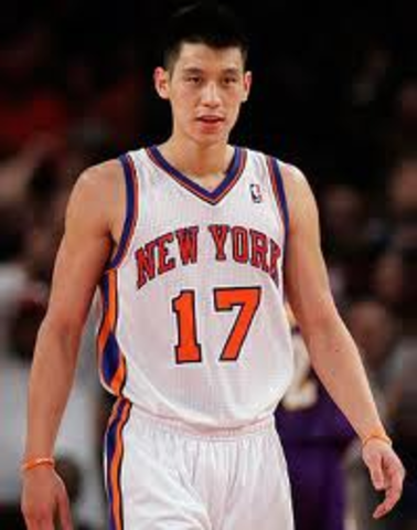 Jeremy Lin scored 19 points to help the New York Knicks defeat the Indiana Pacers 102-88 on Saturday night and improve to 3-0 under Woodson, the team's interim coach.