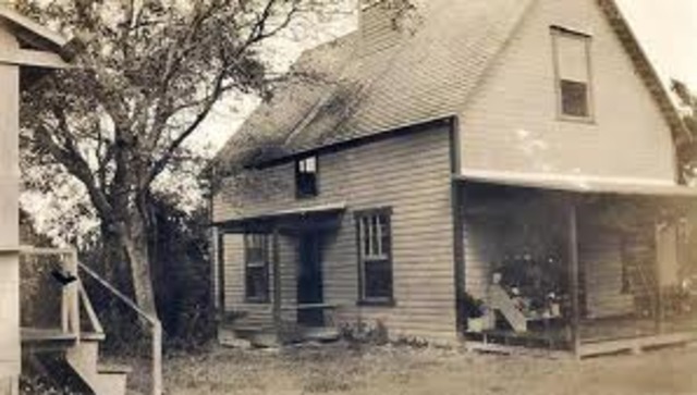 Ned and his gang capture the Faithful Creek Homestead
