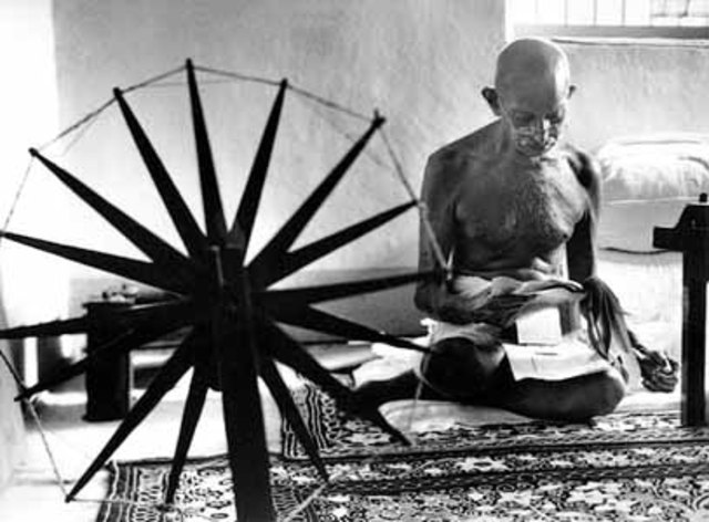 1920: Gandhi leads Indian campaign of civil disobedience