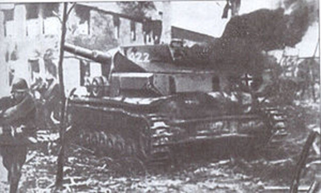 Soveits capture Karkov.