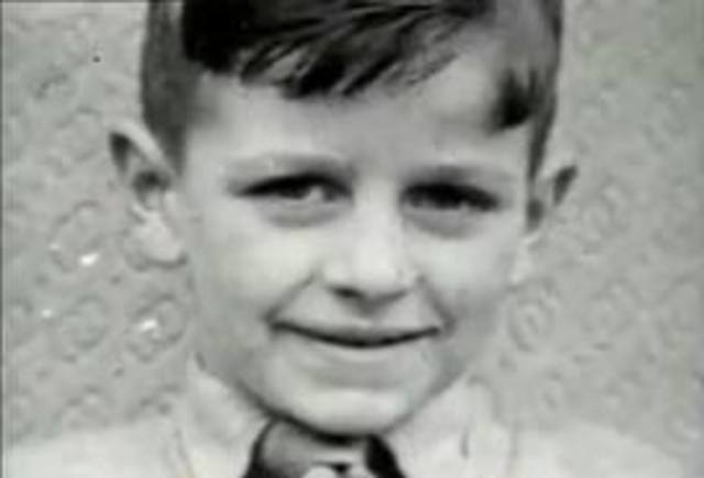 Richard Starkey (ringo) was born