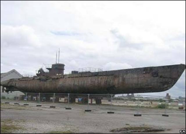 german u-boats attack merchant ships