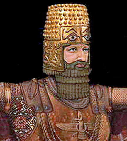 Darius 1 becomes king