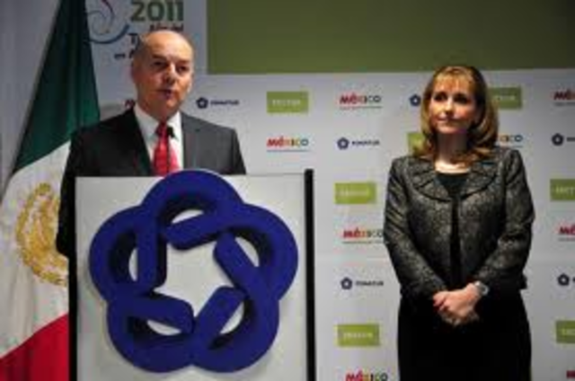 Se publica en la Ley Federal de Turismo, el crédito para el fomento a la actividad turística. Creación de la secretaría de Turismo  Federal, (México). 3362200 Turistas.