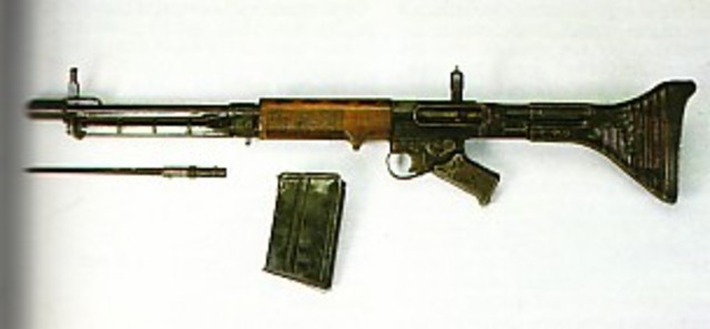 The Fallschirmjagergewehr 42 (FG42)