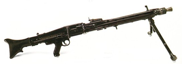 Maschinengewehr 42 (MG42)