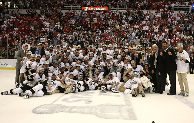 La Penguins du Pittsburgh gagne la Coupe Stanley +9