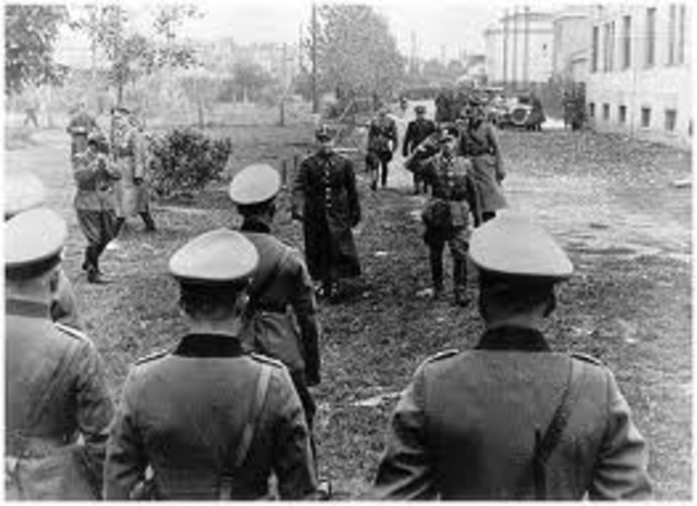 SOVIET FORCES LAUNCH CRUSHING OFFENSIVE