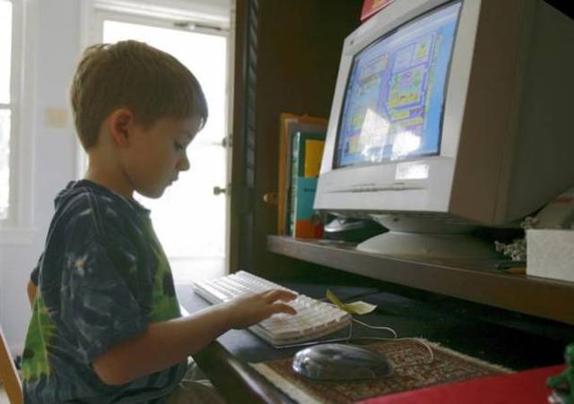 LINUX EMPIEZA A RELACIONARSE CON LA INFORMATICA