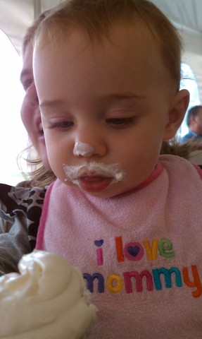 I love cake and candy!!