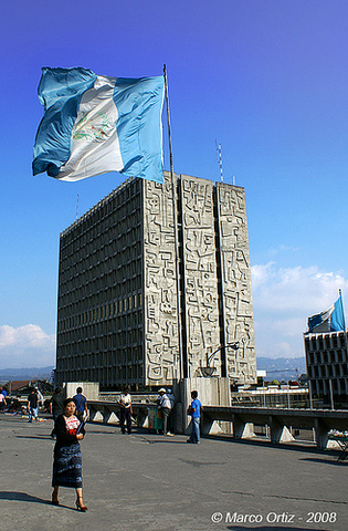 Surge un Nuevo Banco