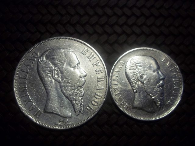 Monedas encontradas en Pakistan