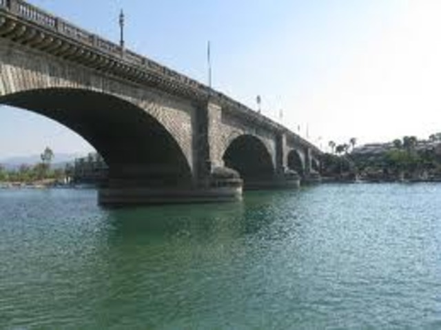 London Bridge Brought to the U.S.