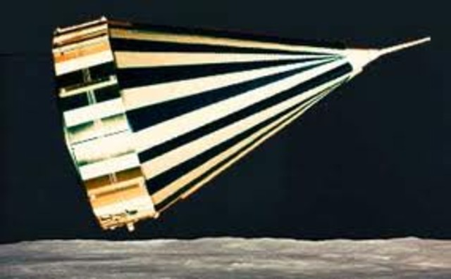 America launches pioneer 4.