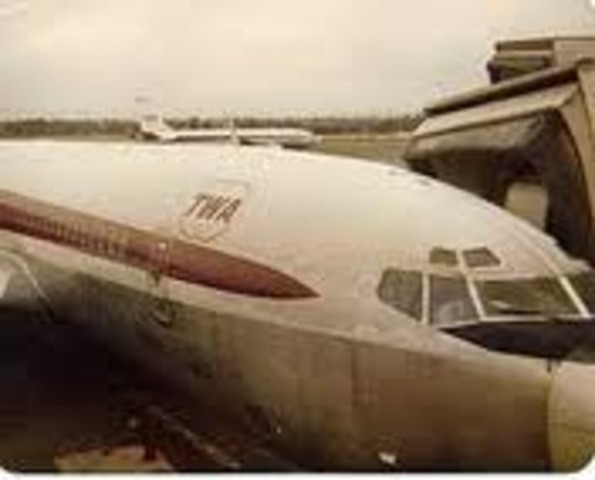 Palestinian Group Hijacks Five Planes