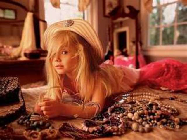 Cuando yo tenía ocho años, yo visitaba a mi tío en Alabama, yo activaba mi dedo el color de verde con un anillo falso, y yo olvidaba mis deberes casi todos los días.