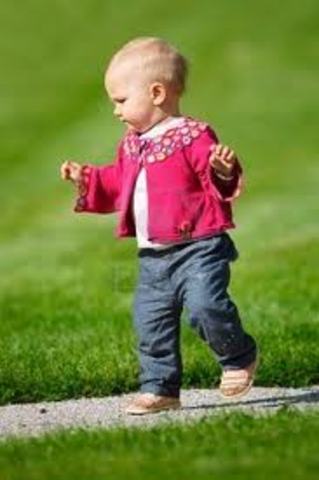 Cuando yo tenía un año, yo caminaba cada día,