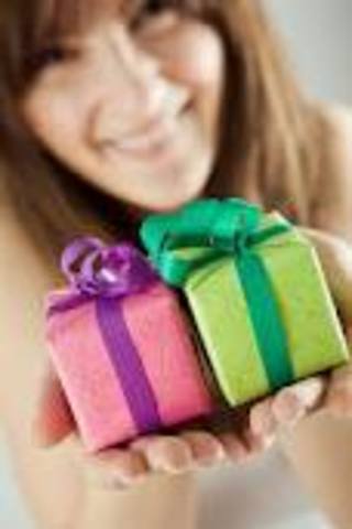 Cuando yo tenía once años, yo regalaba los regalos frecuentemente,