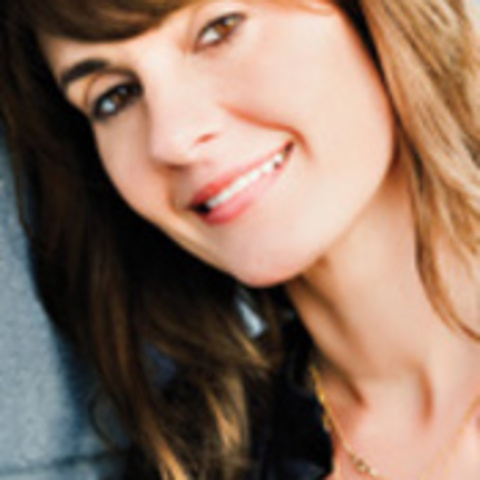 Lisi Harrison leaves MTV.