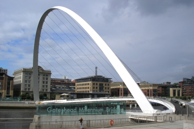 Gateshead Millenium Bridge