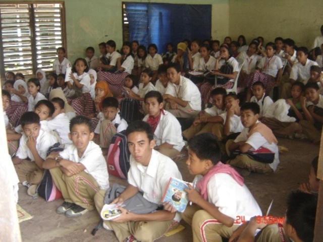 Same old problems still persist in public schools