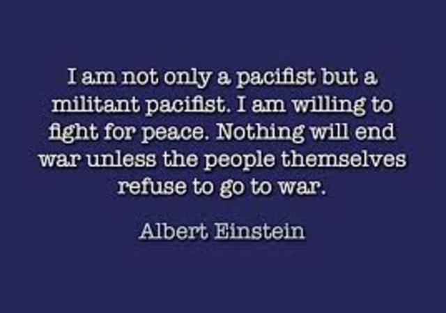 Albert Einstein joins the "New Fatherland League"