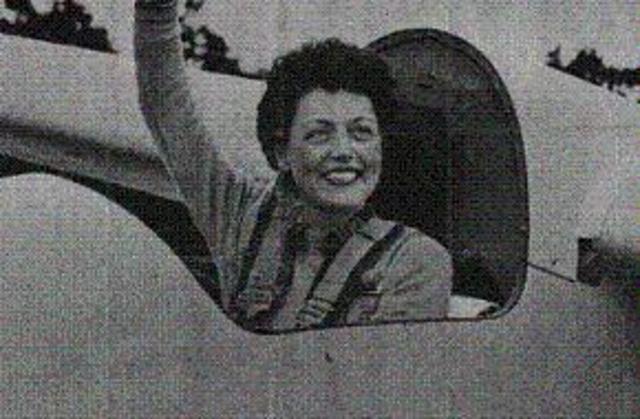 Raymonded de laroche beames the first licend femal piolt