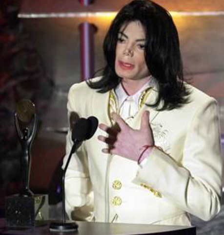Michael Jackson receives Living Legend Award