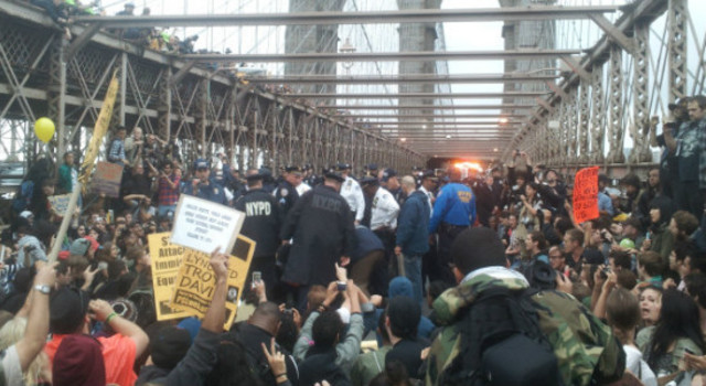 700 arrested on Brooklyn Bridge