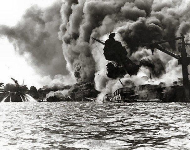 Japan attacks the USA fleet at Pearl Harbor